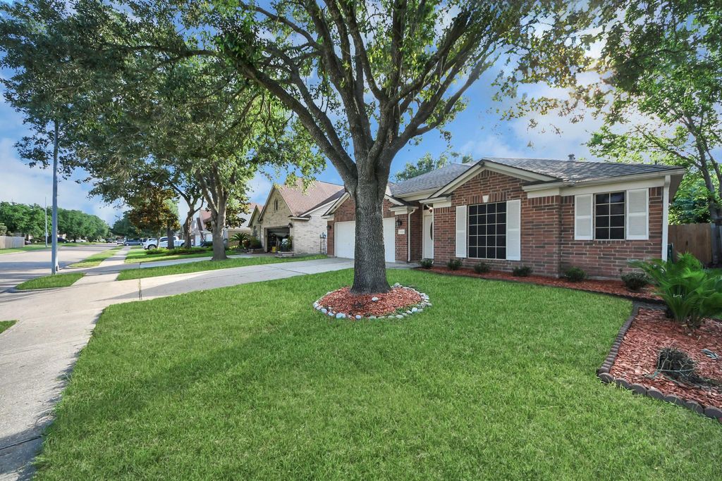 Photo of 5618 Painted Trail Drive, Houston, TX 77084 (MLS # 86127862)