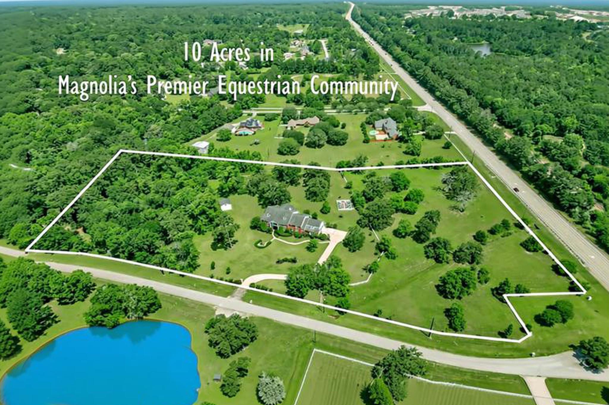 15203 Wildwood Circle