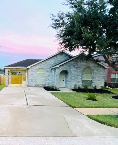 Homes For Rent - 5515 Rio Ramos Street<br/> Rosharon, TX 77583