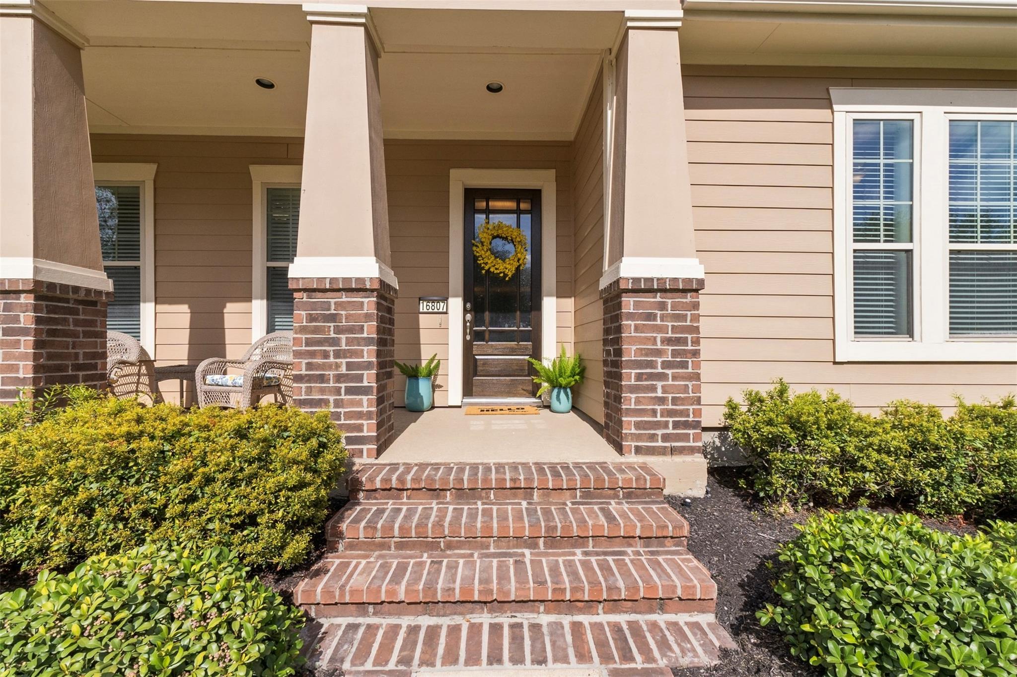16807 Seminole Ridge Drive