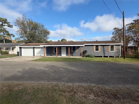 Photo of 250 Warner Street, Bridge City, TX 77611 (MLS # 90869640)