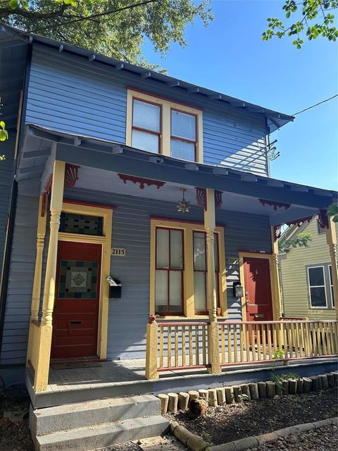 Photo of 2115 State Street, Houston, TX 77007 (MLS # 76429408)