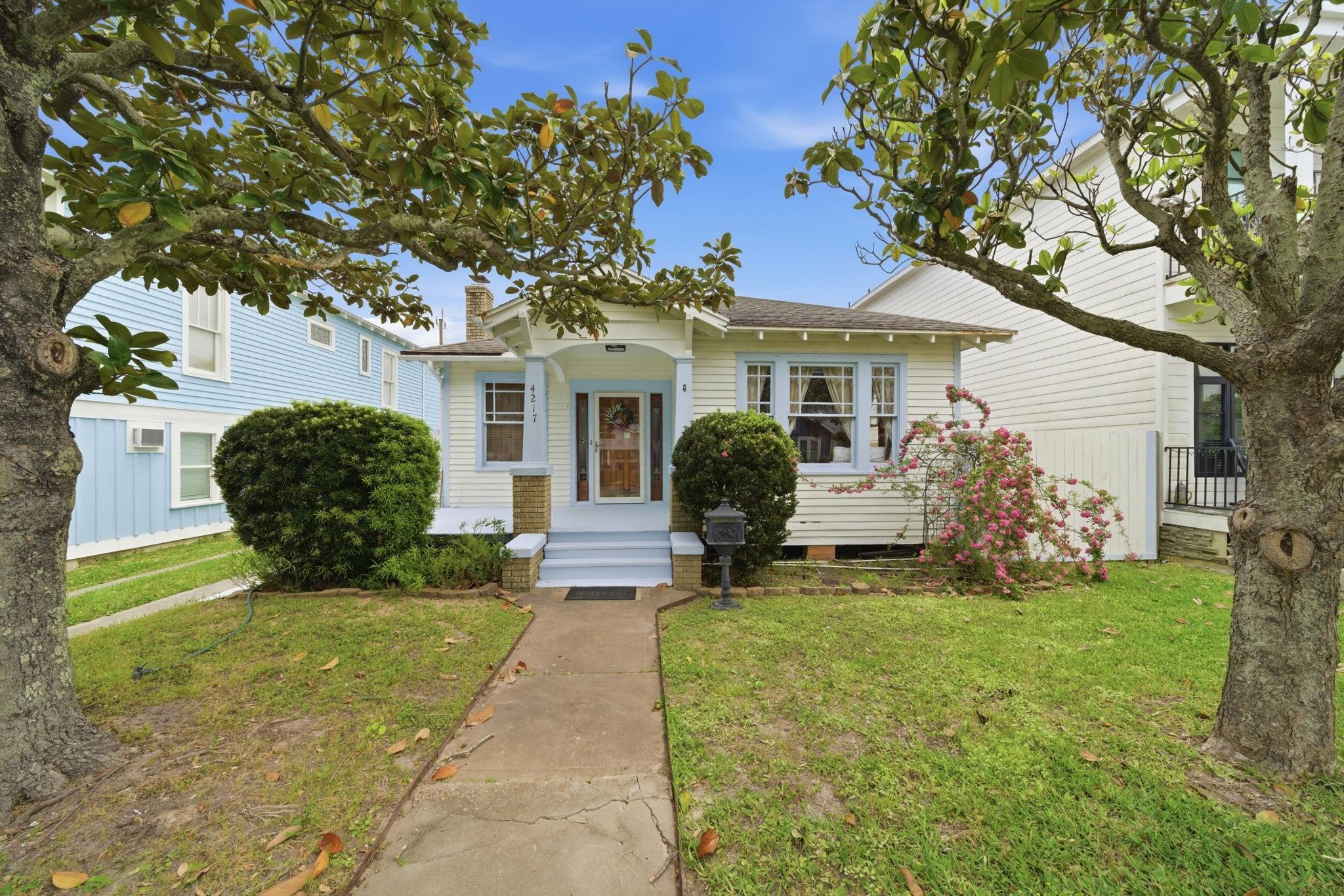 4217 Avenue T 1/2