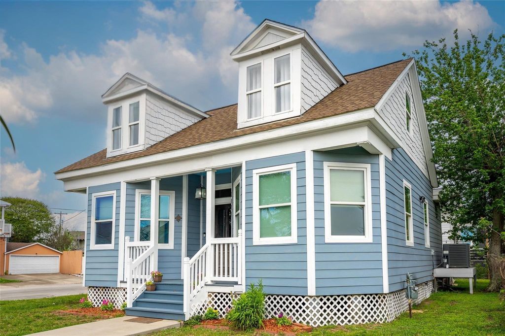 Photo of 1828 Ursuline Street, Galveston, TX 77550 (MLS # 33853880)