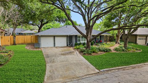Photo of 3106 Gannett Street, Houston, TX 77025 (MLS # 24193405)