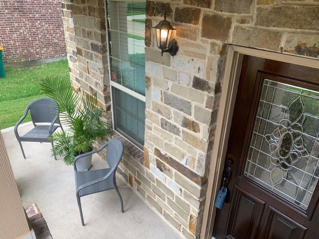 Photo of 6819 Hunters Trace Lane, Baytown, TX 77521 (MLS # 10922087)