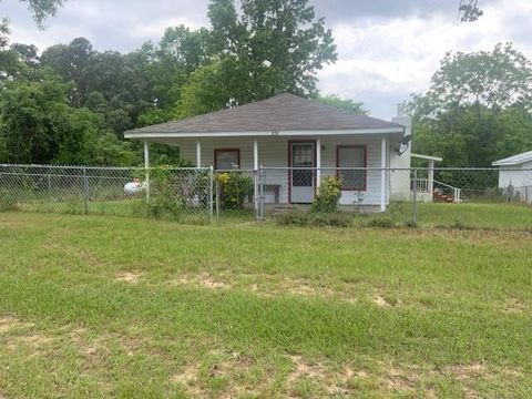 Photo of 850 Slade Street, Coldspring, TX 77331 (MLS # 43511768)