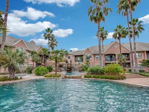 Photo of 1600 Eldridge Parkway PKWY #1705, Houston, TX 77077 (MLS # 14905606)