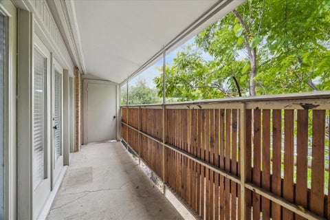 Photo of 3938 W Alabama Street #4, Houston, TX 77027 (MLS # 96967365)