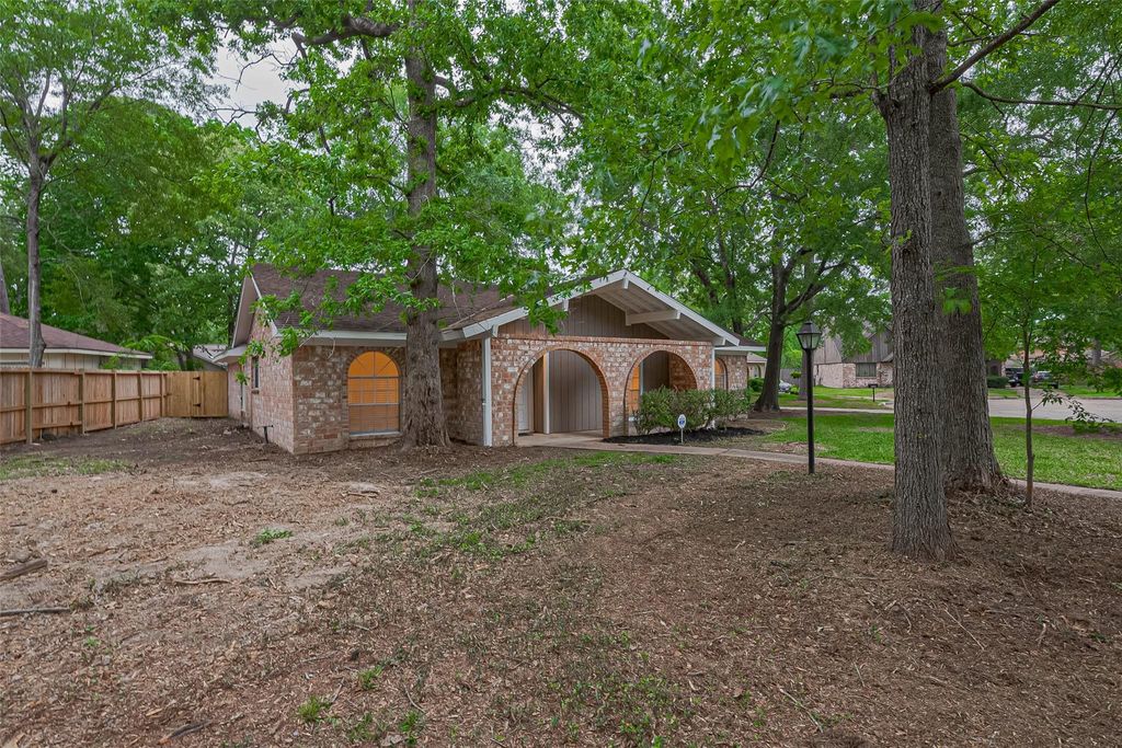Photo of 3214 Three Pines Drive, Houston, TX 77339 (MLS # 53977845)