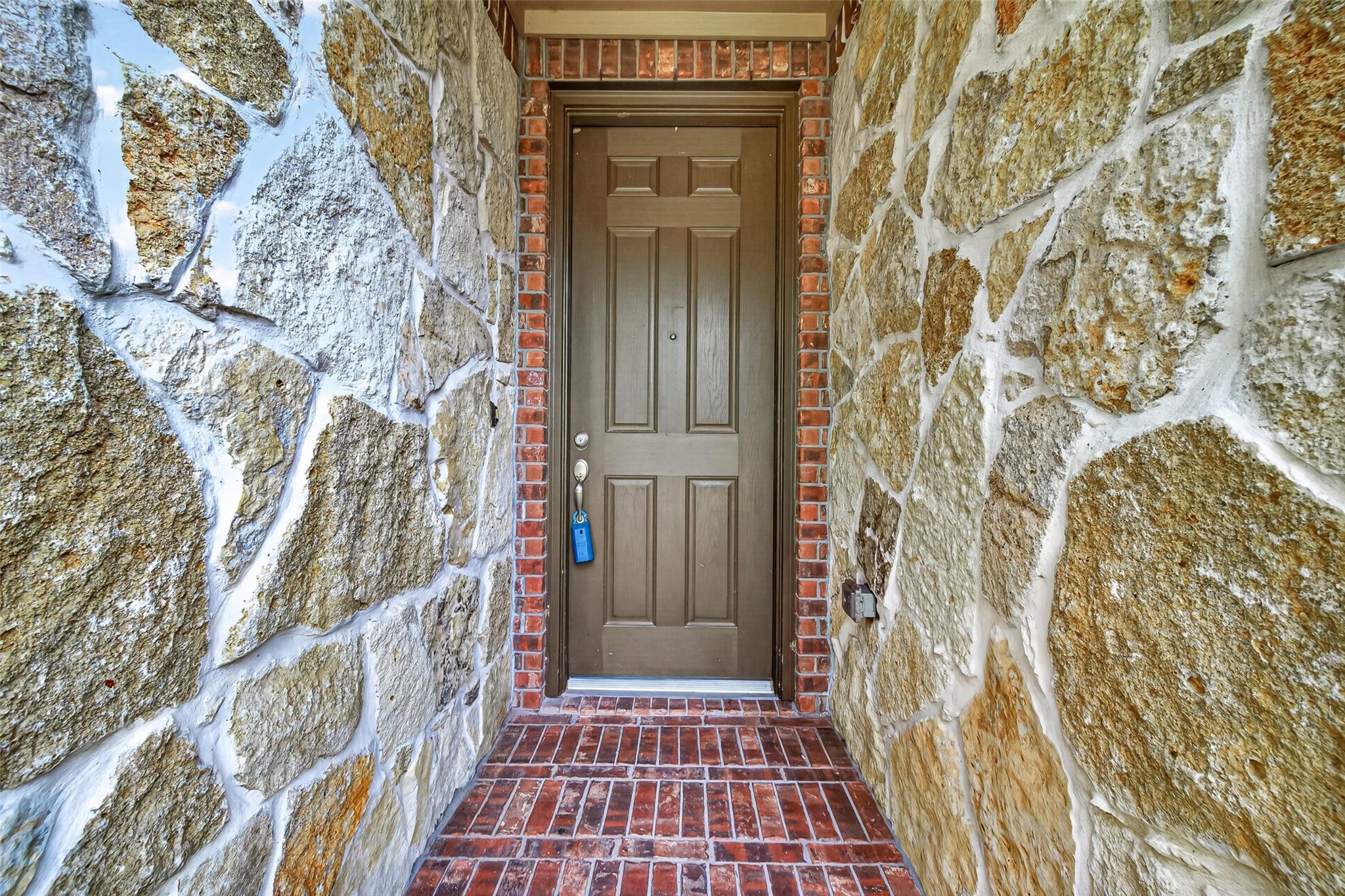 20227 Peralta Cliff Trail