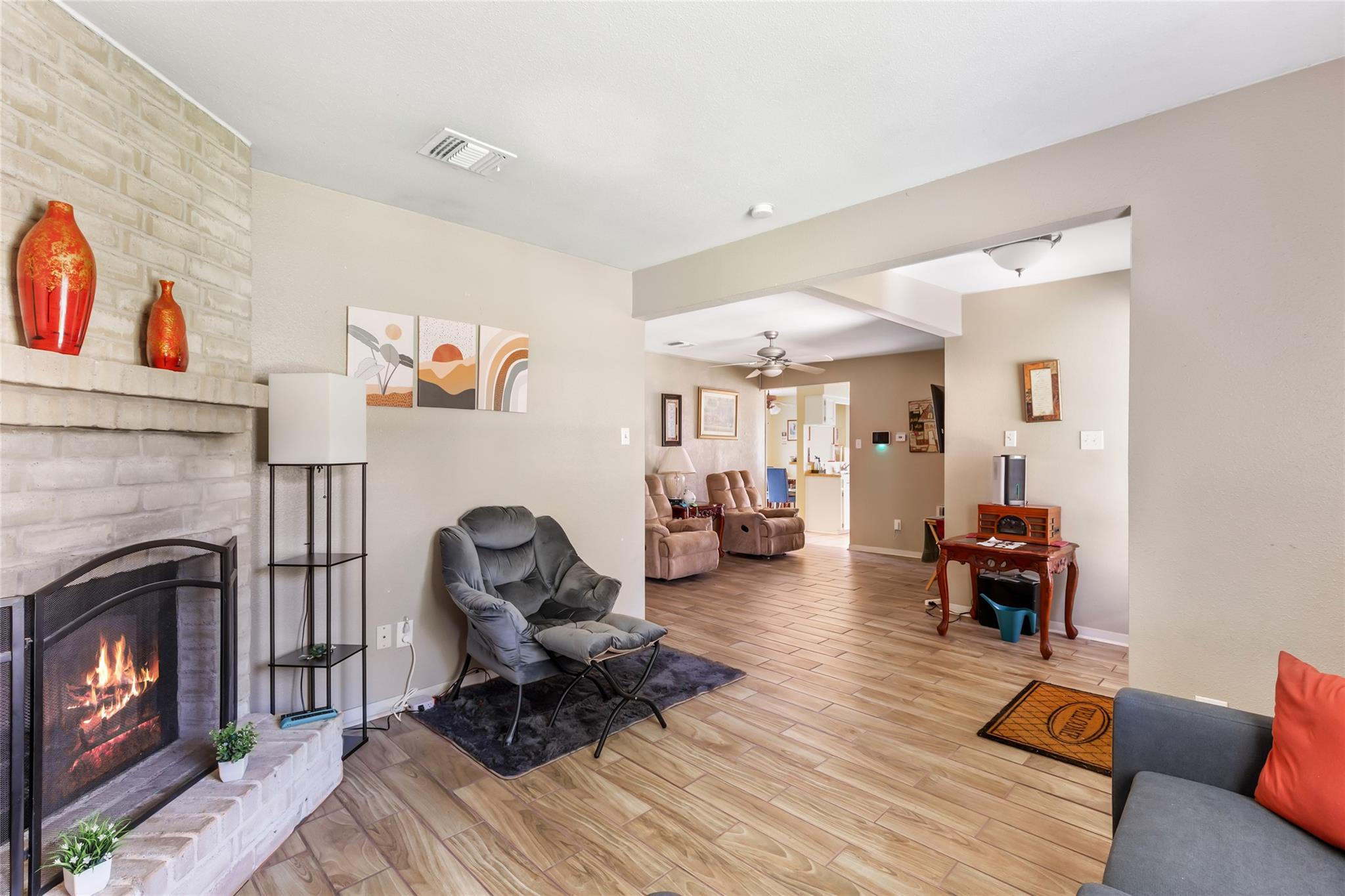2758 Foliage Green Drive