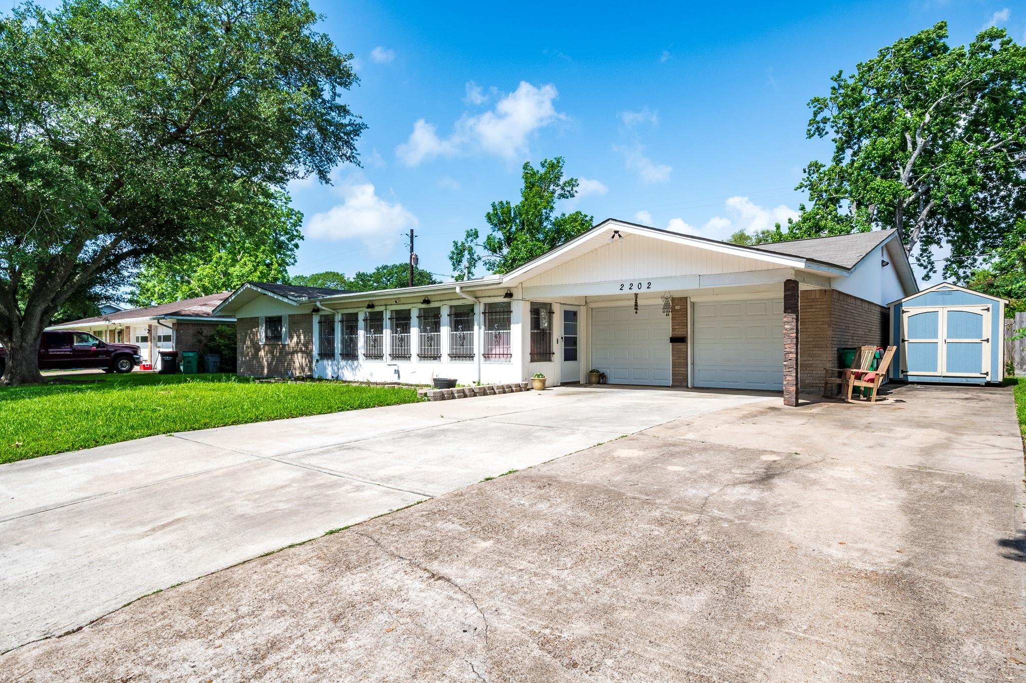 2202 French Place