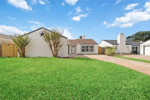 2718 Ashford Oak Drive Houston TX 77082