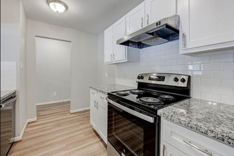 Tiny photo for 34 N Circlewood Glen, The Woodlands, TX 77381 (MLS # 46080182)