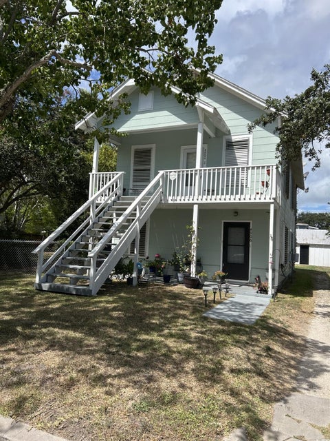 Photo of 4906 Avenue P 1/2, Galveston, TX 77551 (MLS # 75401608)