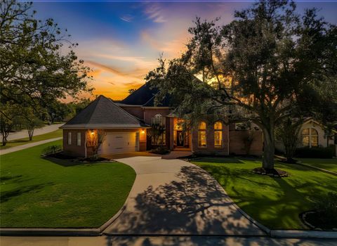 Homes For Sale - 100 April Waters Drive<br/> Montgomery, TX 77356