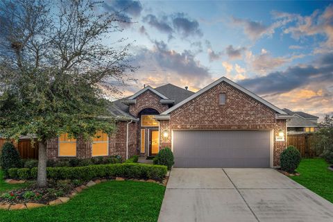 Homes For Sale - 19719 Red Copper Lane<br/> Cypress, TX 77433