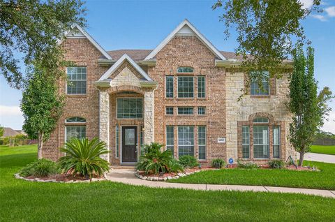 Photo of 14910 High Meadow Ln Ln, Baytown, TX 77523 (MLS # 39952473)
