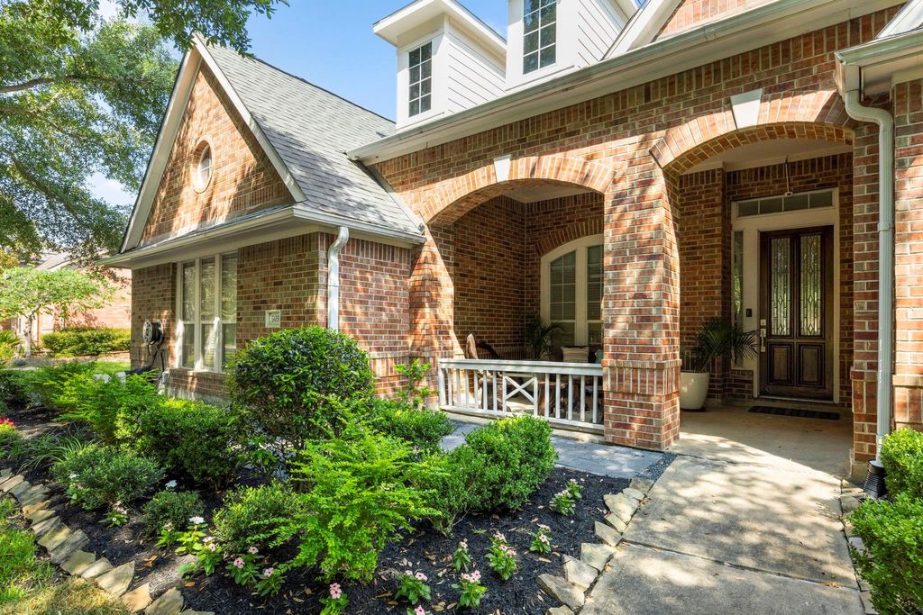 Photo of 903 Lake Grayson Drive, Katy, TX 77494 (MLS # 39417185)