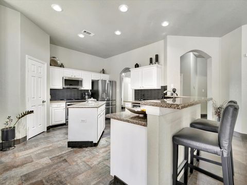 1718 Buckingham Drive Pasadena TX 77504