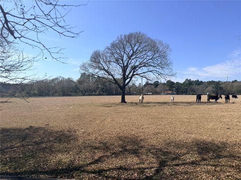 5760 North Fm 1486 Montgomery TX 77356