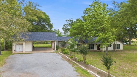 Photo of 2365 S Fm 46, Franklin, TX 77856 (MLS # 78543418)