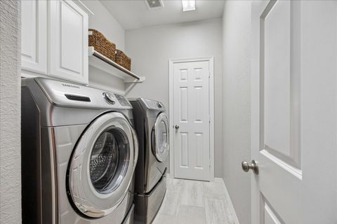 Tiny photo for 2809 Shadow Woods Court, Houston, TX 77043 (MLS # 50769685)