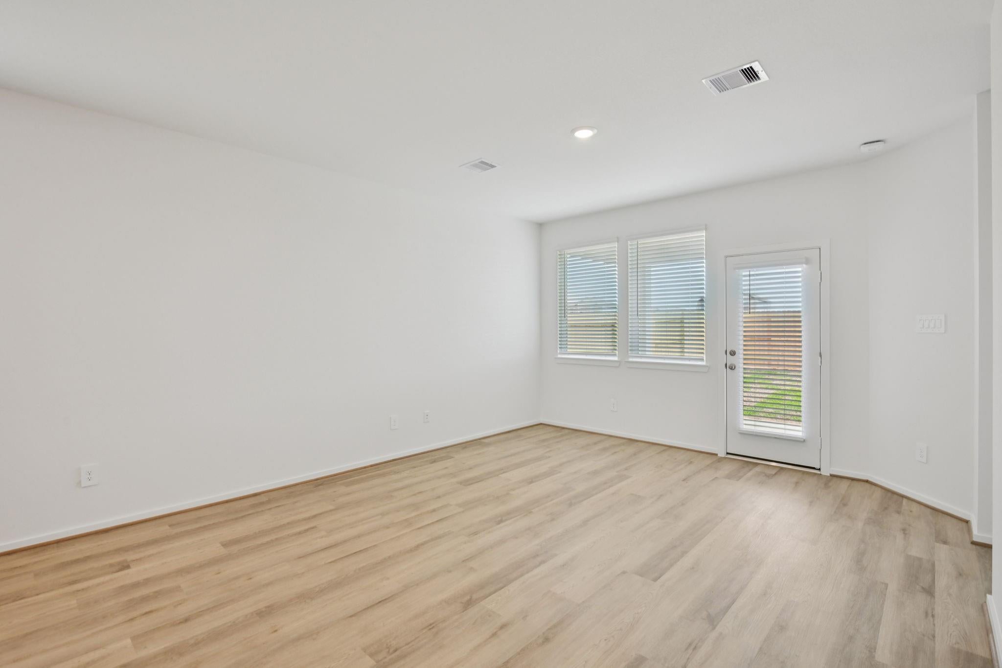 2402 Pioneer Landing Lane