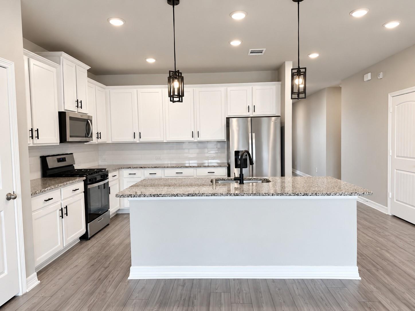 2409 Table Rock Court