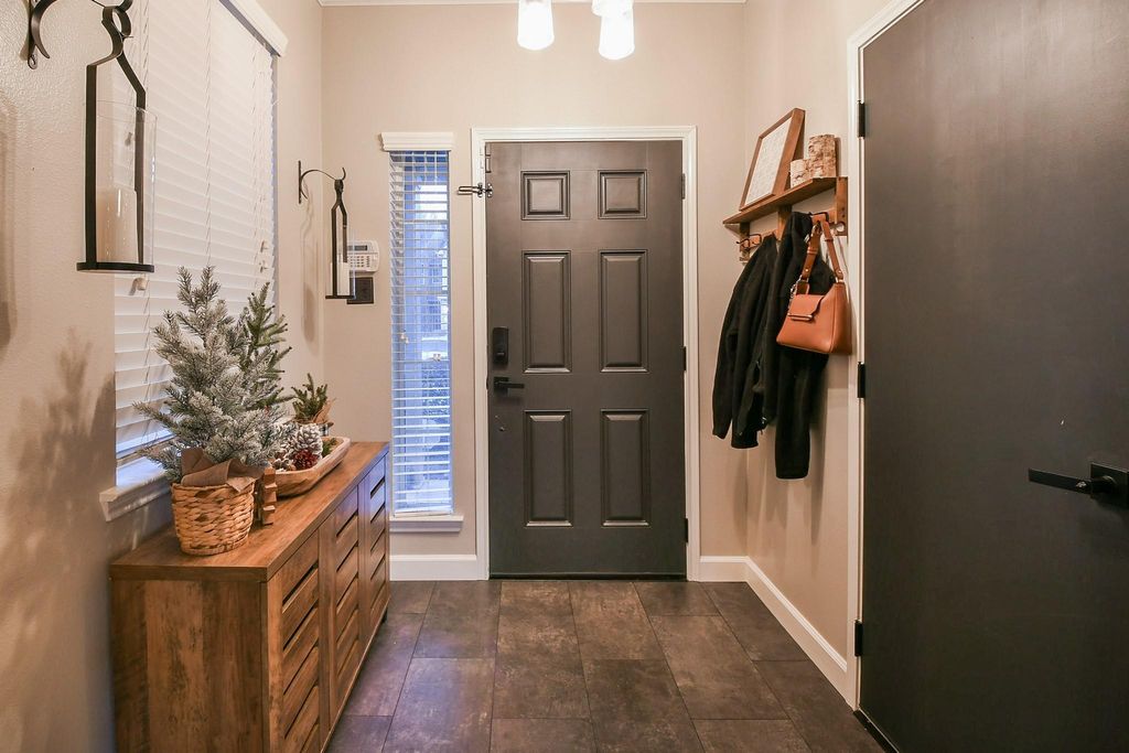 Photo of 12930 Iris Garden Lane, Houston, TX 77044 (MLS # 63539475)