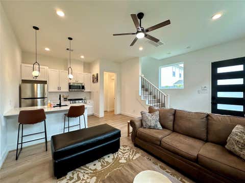 Photo of 203 Danna Lane #D, Houston, TX 77009 (MLS # 39916139)
