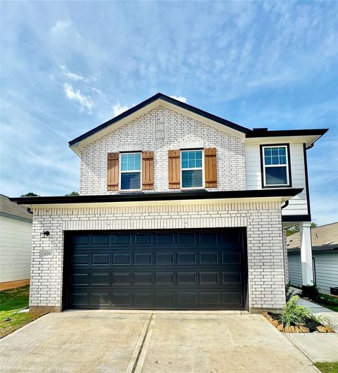 Photo of 628 Craven Street, Montgomery, TX 77316 (MLS # 5355903) Photo of 628 Craven Street, Montgomery, TX 77316 (MLS # 5355903)