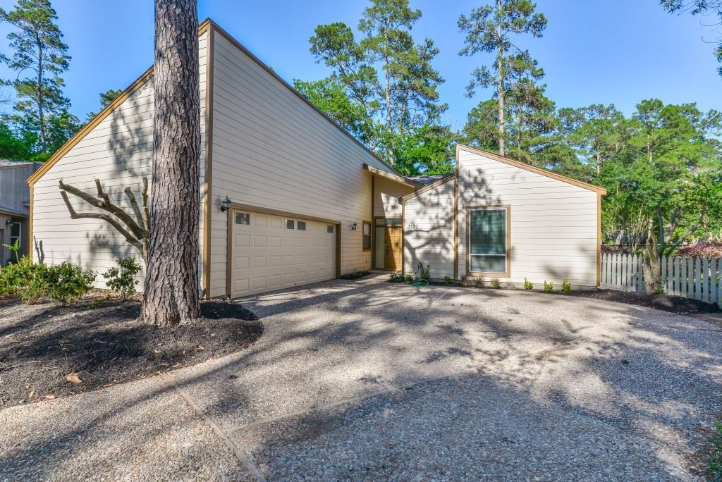 3131 Royal Crescent Drive