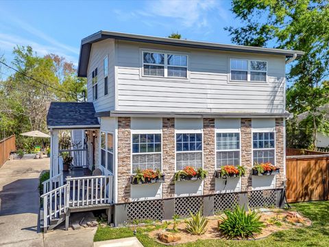 Photo of 210 Fairfield Street, Shoreacres, TX 77571 (MLS # 17477353) Photo of 210 Fairfield Street, Shoreacres, TX 77571 (MLS # 17477353)