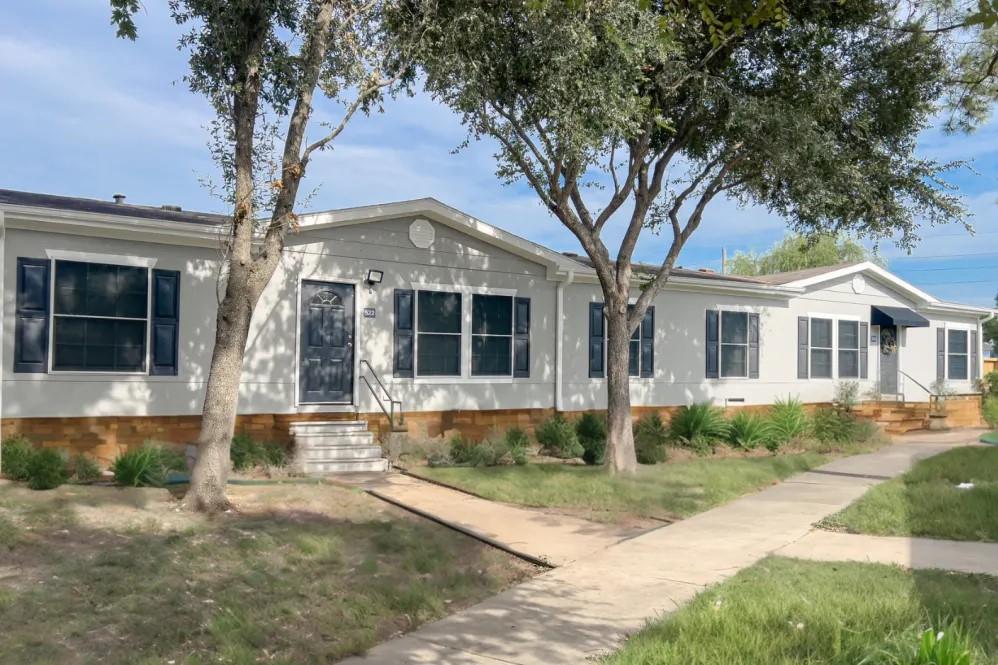 516 Stafford Spring Avenue 616