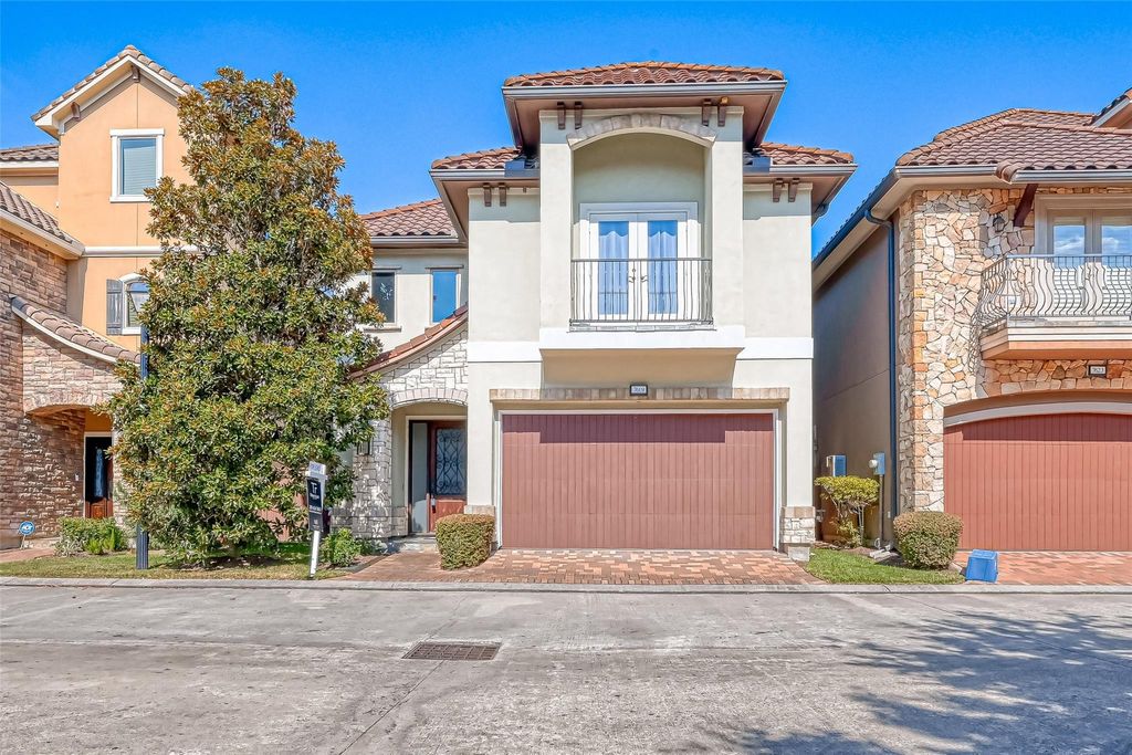 Photo of 7619 Pine Ridge Terrace Road, Houston, TX 77081 (MLS # 46090583)