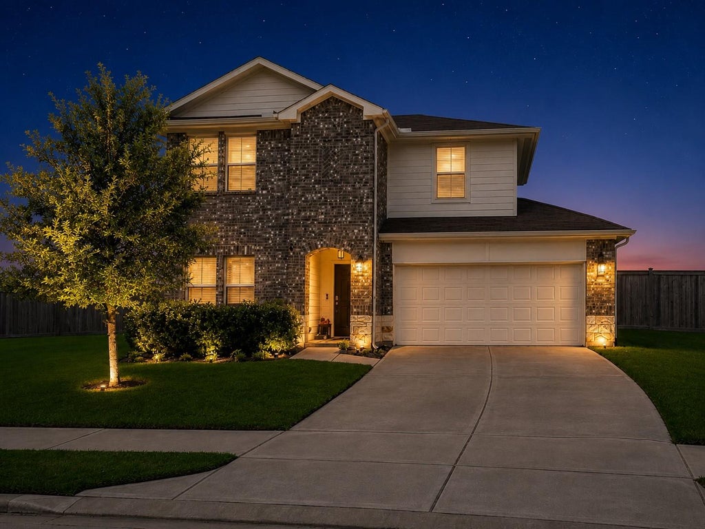 Photo of 12001 New River Ct CT, Conroe, TX 77384 (MLS # 10297366)