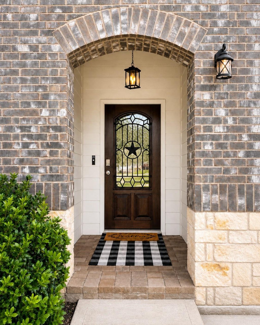 Photo of 12001 New River Ct CT, Conroe, TX 77384 (MLS # 10297366)