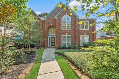 Photo of 18 S Dragonwood Place, Spring, TX 77381 (MLS # 43009975)