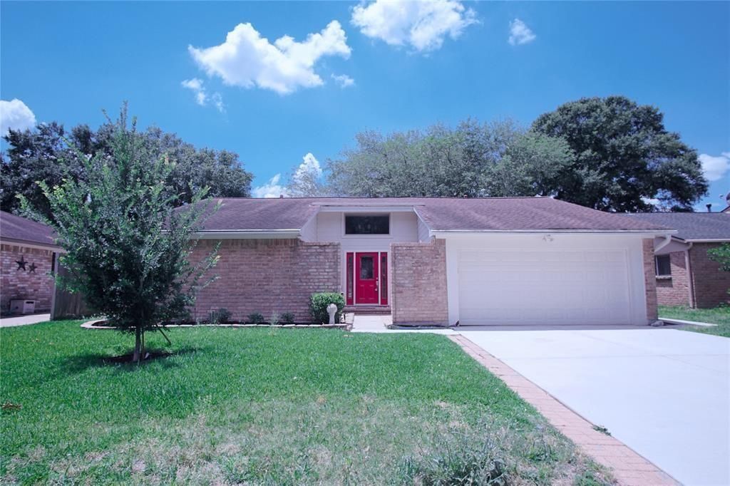Photo of 15827 Echo Canyon Drive, Houston, TX 77084 (MLS # 13259380)