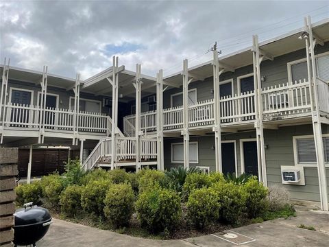 Photo of 2006 Sul Ross Street #4, Houston, TX 77098 (MLS # 20507498)