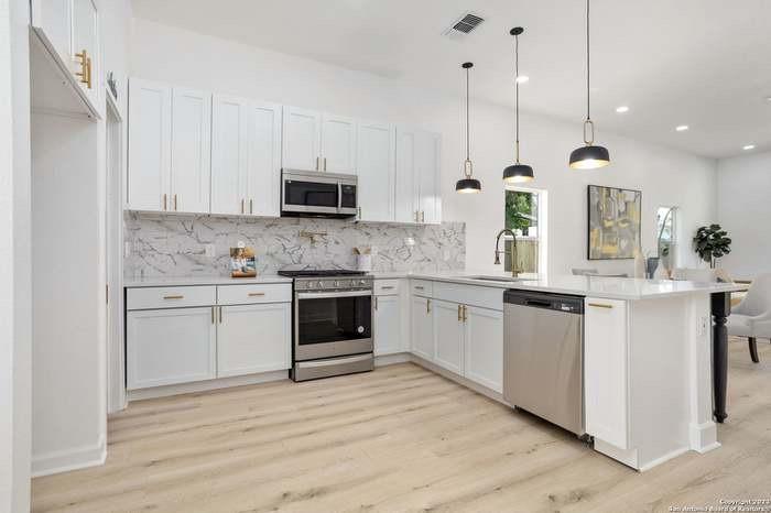 326 Sharer Street - Photo 4