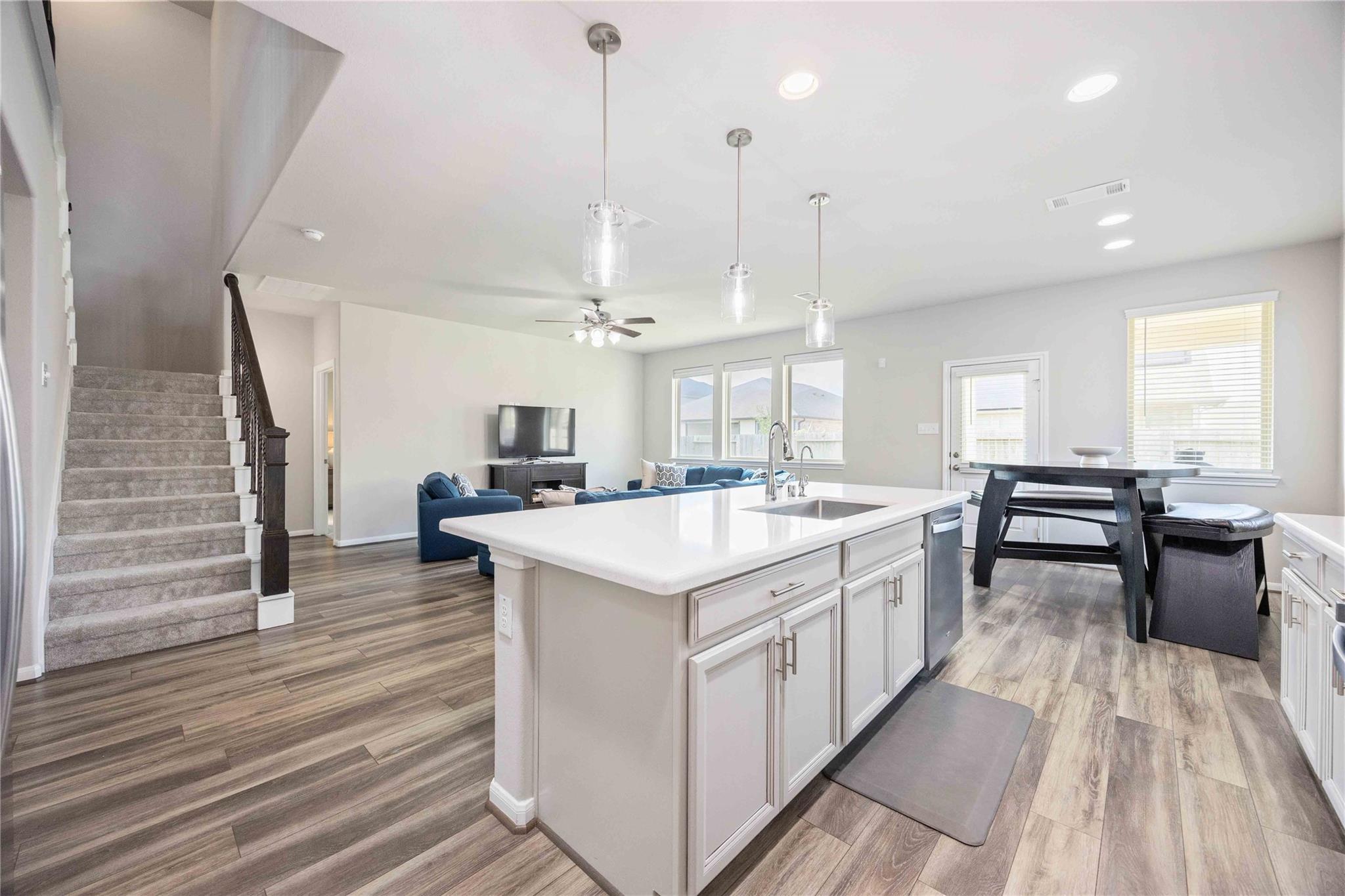 25915 Native Sapphire Court