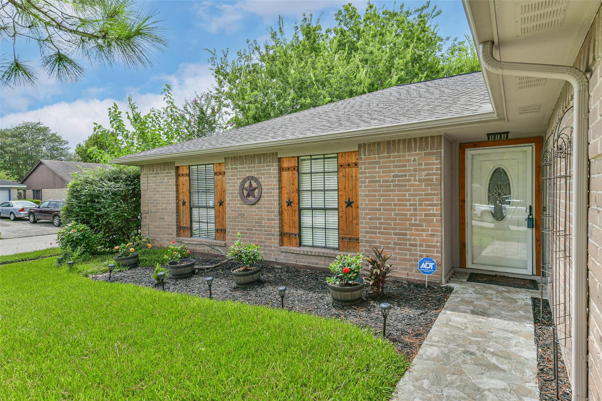 2422 Pilgrims Bend Drive
