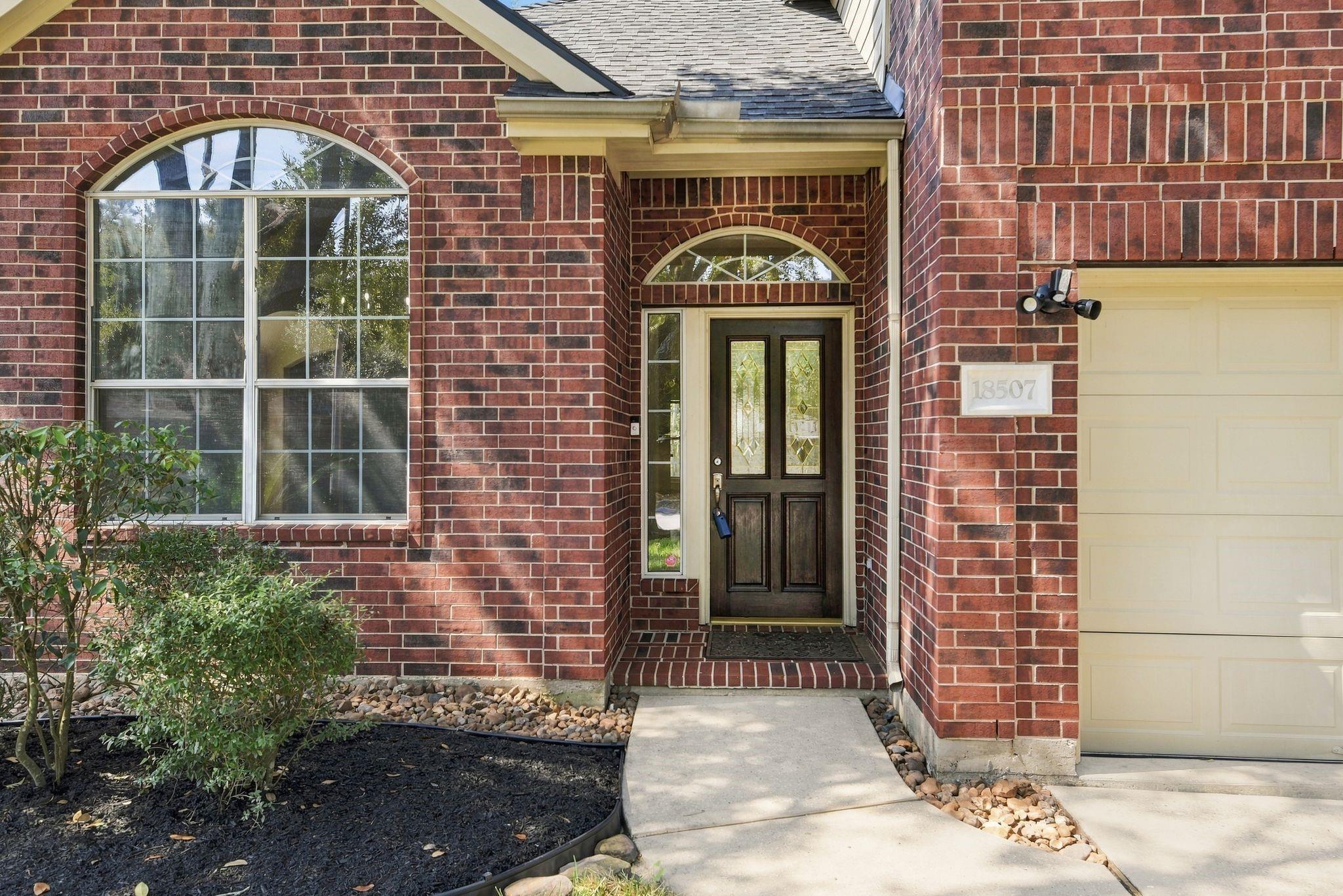 18507 Half Moon Trail