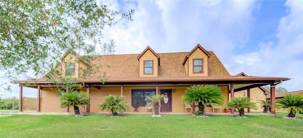 Photo of 8204 S Humble Camp Road, Dickinson, TX 77539 (MLS # 58403097)