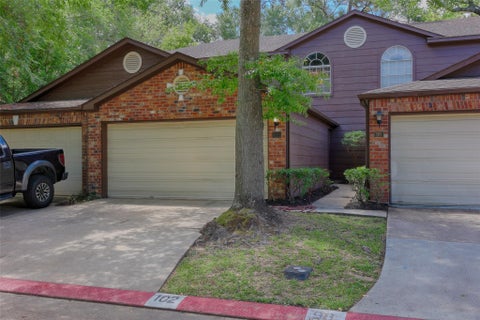 Photo of 102 Willowwood Cir, The Woodlands, TX 77381 (MLS # 26945499)