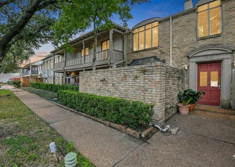 Photo of 2585 Marilee Lane #3, Houston, TX 77057 (MLS # 85185604)