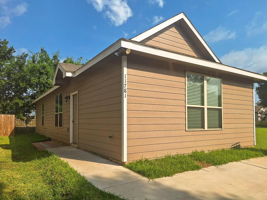 Photo of 11781 White Cedar Street, Willis, TX 77318 (MLS # 13403058)